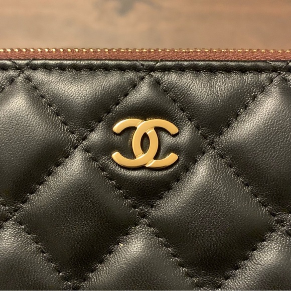 ❌SOLD❌ Chanel Black Quilted Lambskin Leather Classic Small CC Cosmetic Pouch Bag - Picture 6 of 16